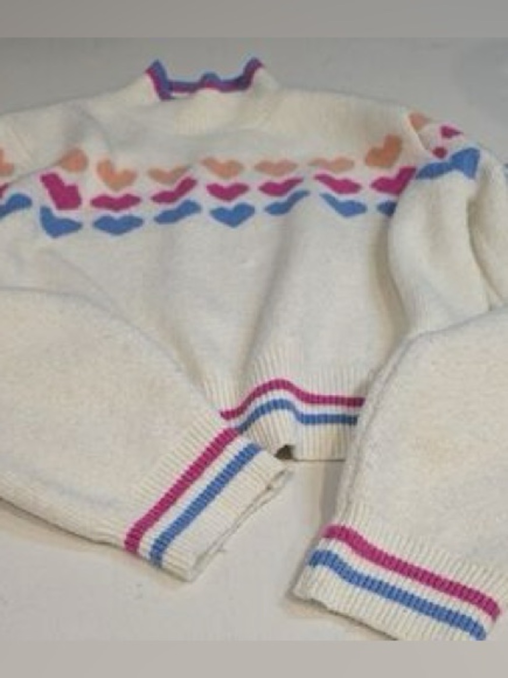 ❤️‍🔥5/$25❤️‍🔥Y2K*Rare Find*Jessica Simpson Heart Pattern Mock Neck Sweater